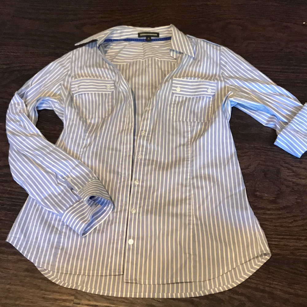 Fitted button up